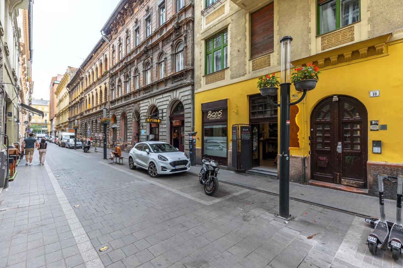 Kazinczy 10 Apartment With 3 Bedrooms Budapest Luaran gambar